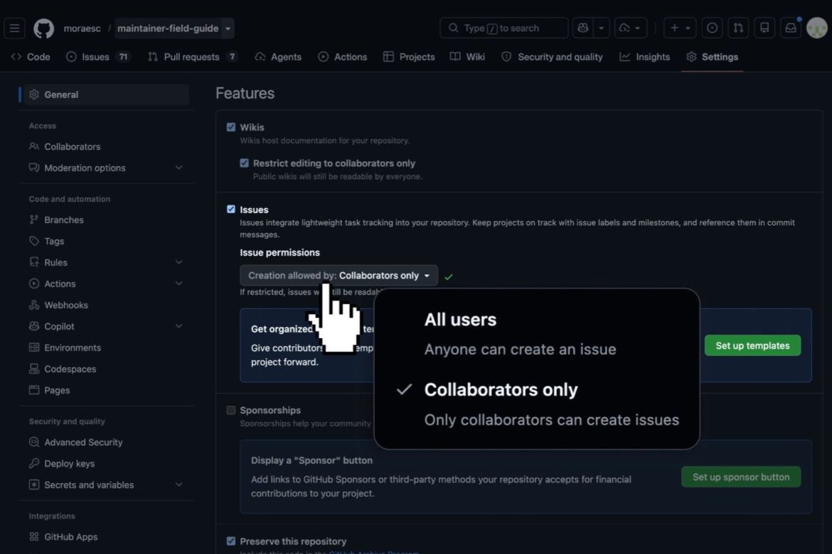 Tela oficial do GitHub mostrando a configuração para restringir criação de issues a colaboradores.